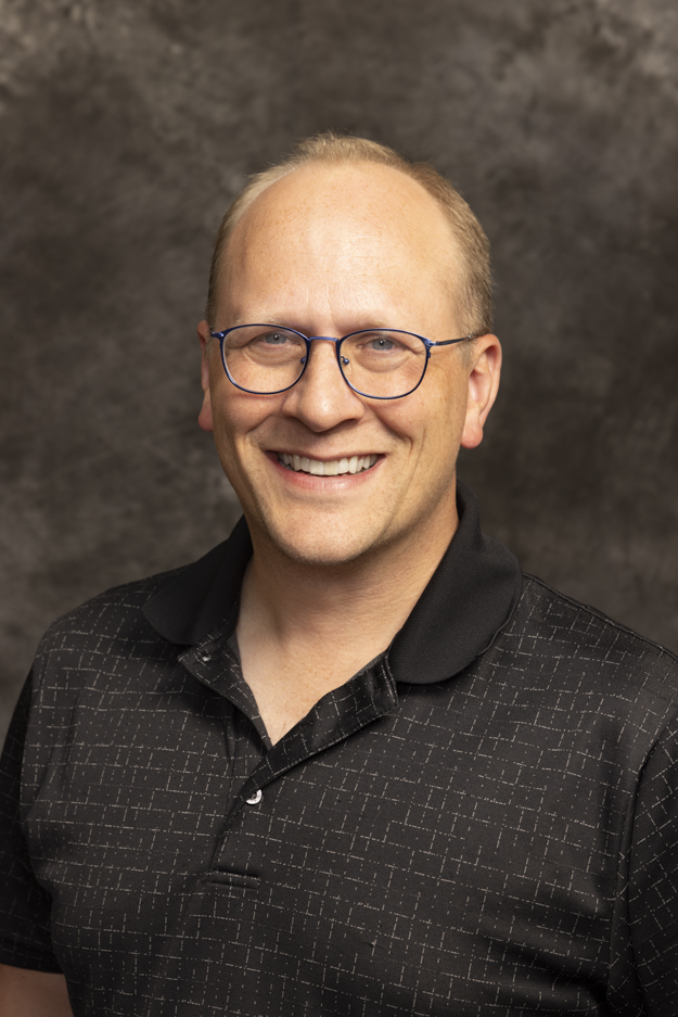 Jason  Hokkanen, COTA/L)